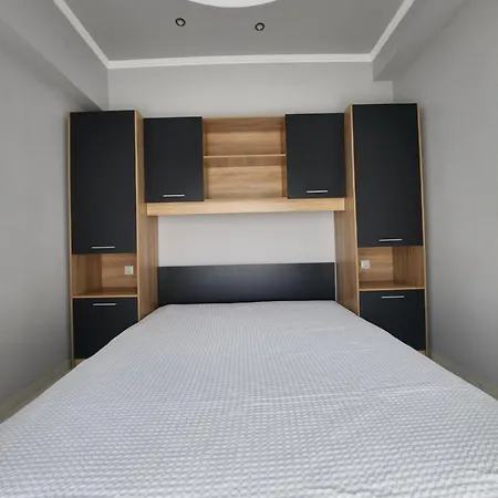 Emerald アパート カヴァラ